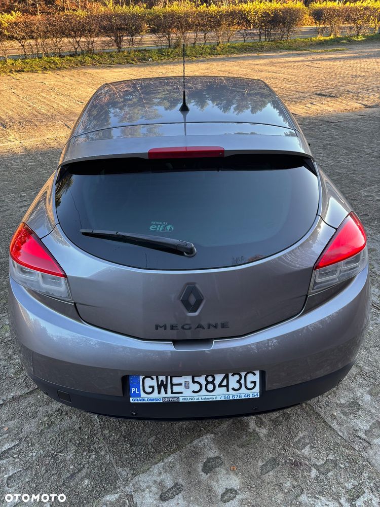 Renault Megane TCe 180 Dynamique - 15