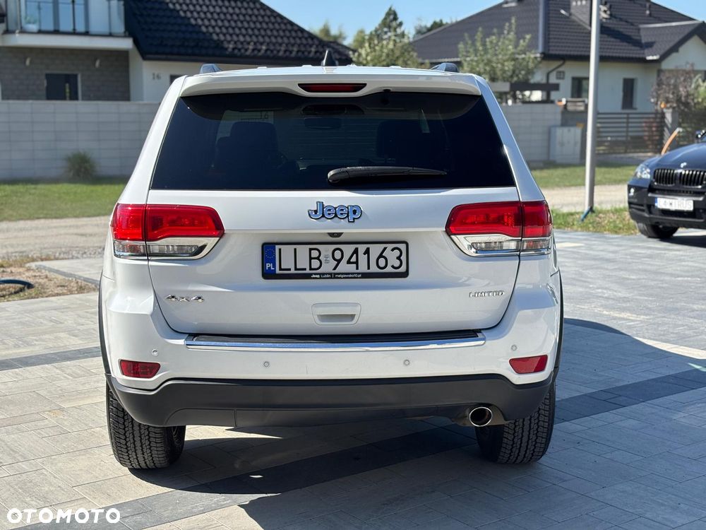 Jeep Grand Cherokee - 13