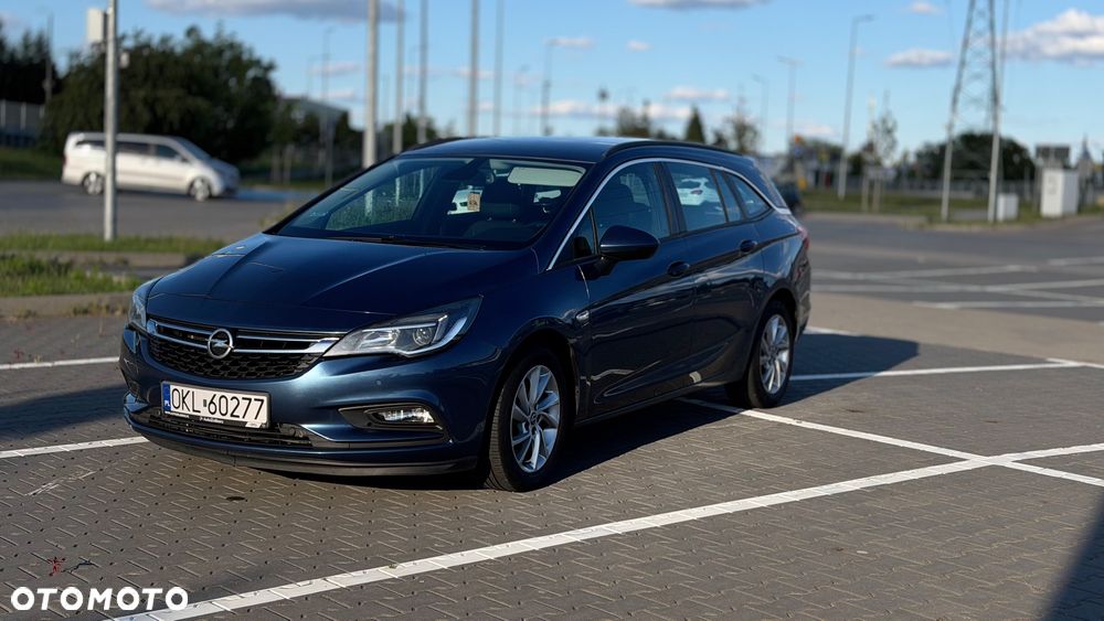 Opel Astra 1.6 CDTI Dynamic - 2