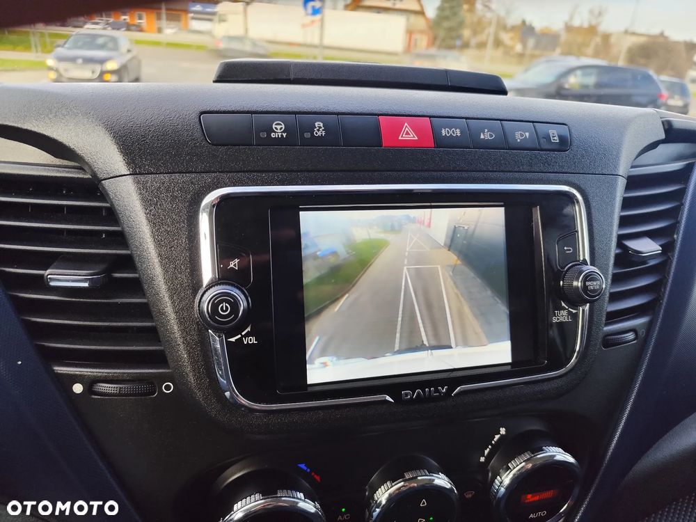 Iveco Daily 35S18 - 28