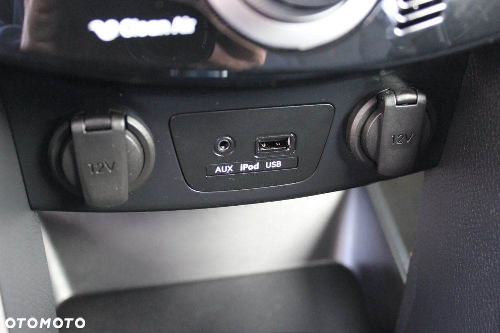 Hyundai i30 blue Kombi 1.6 GDi Style - 33