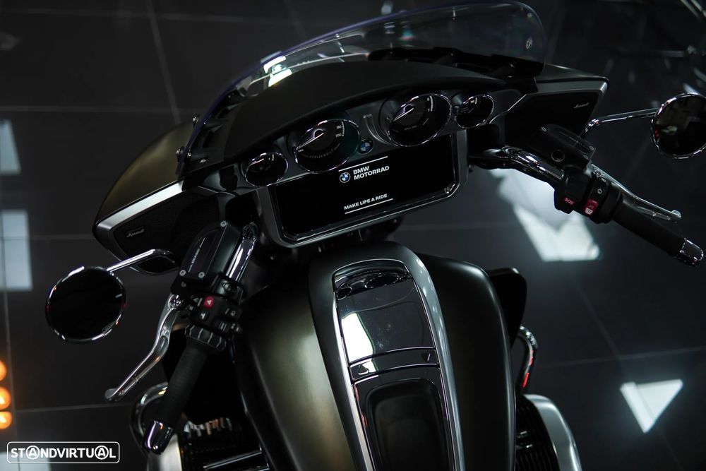 BMW R 18 Transcontinental Manhattan Metallic Matte - 4