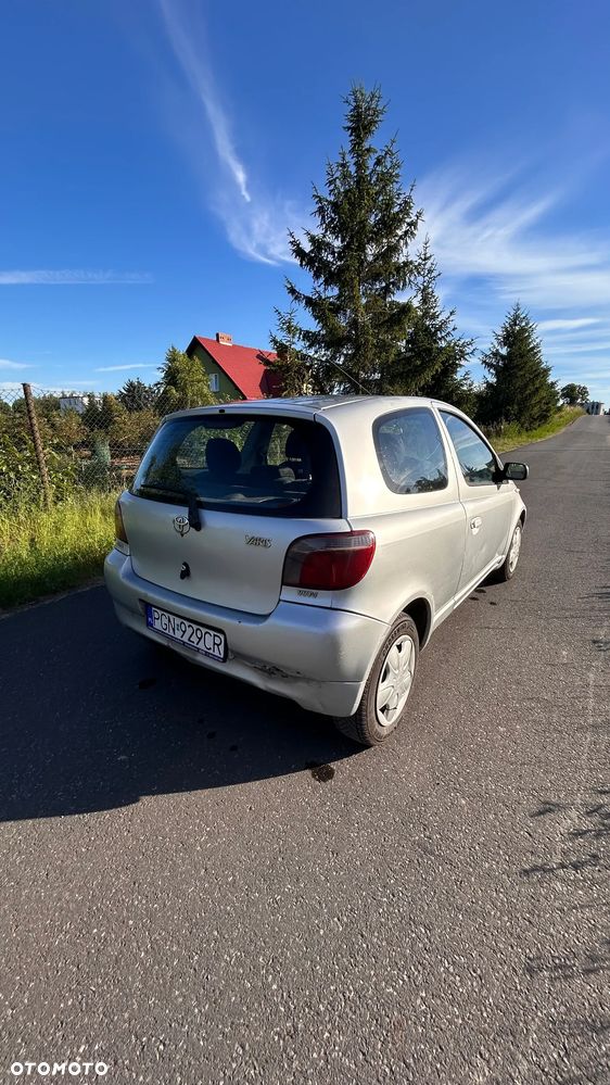 Toyota Yaris 1.0 Luna - 8