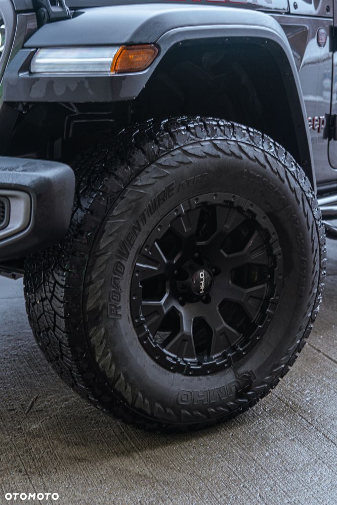 Jeep Wrangler - 11