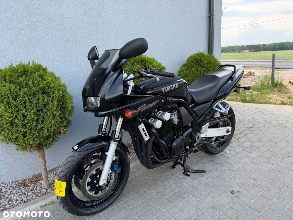 Yamaha FZS - 7