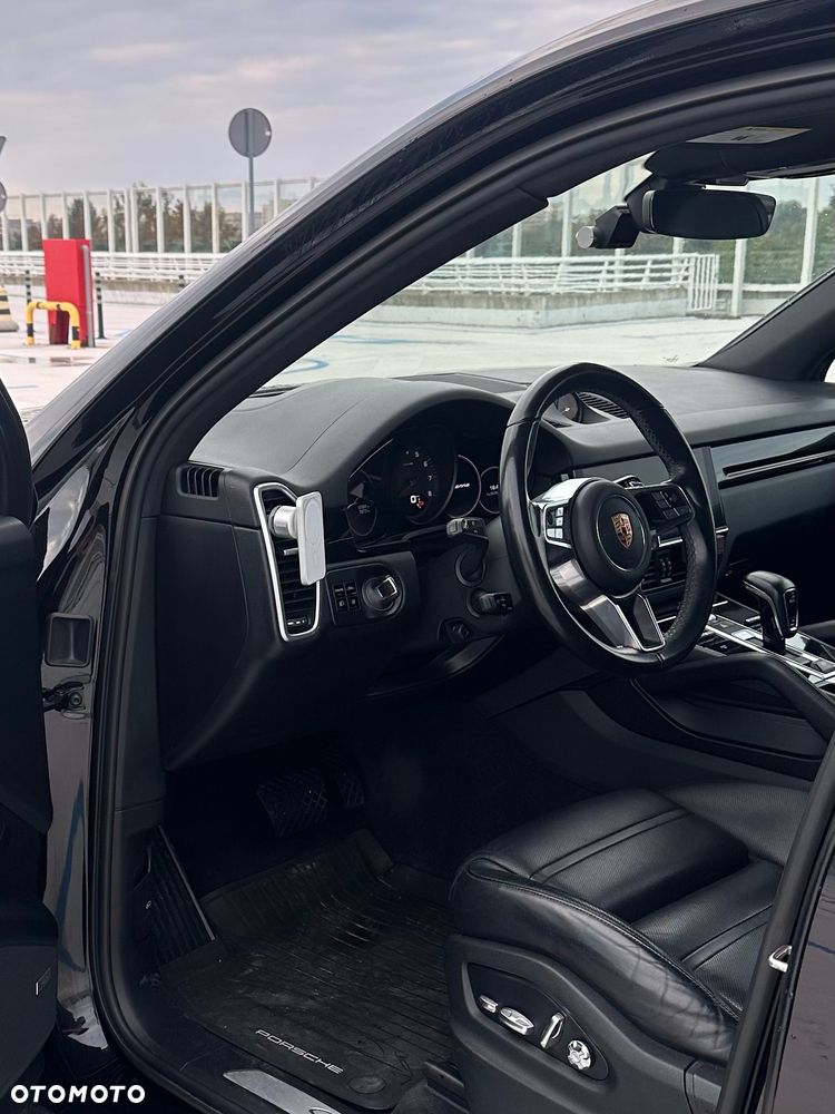 Porsche Cayenne - 7