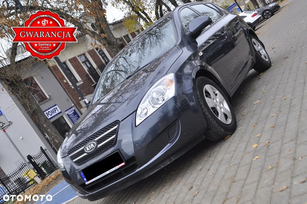 Kia Ceed - 1
