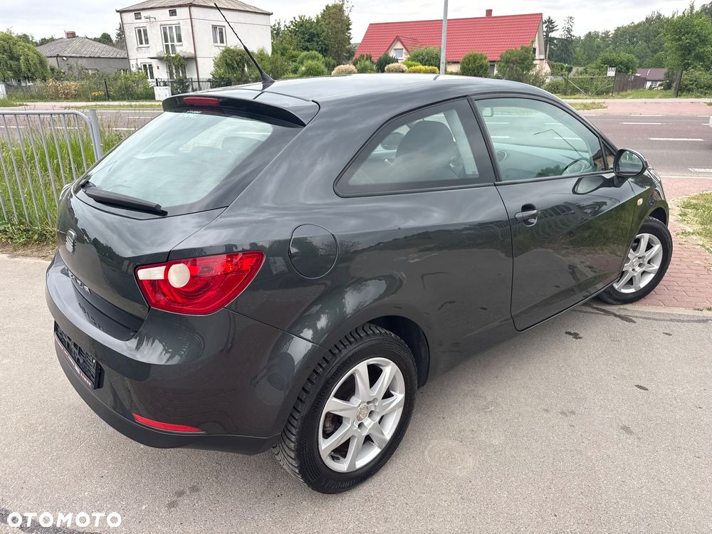 Seat Ibiza SC 1.6 16V Sport - 12