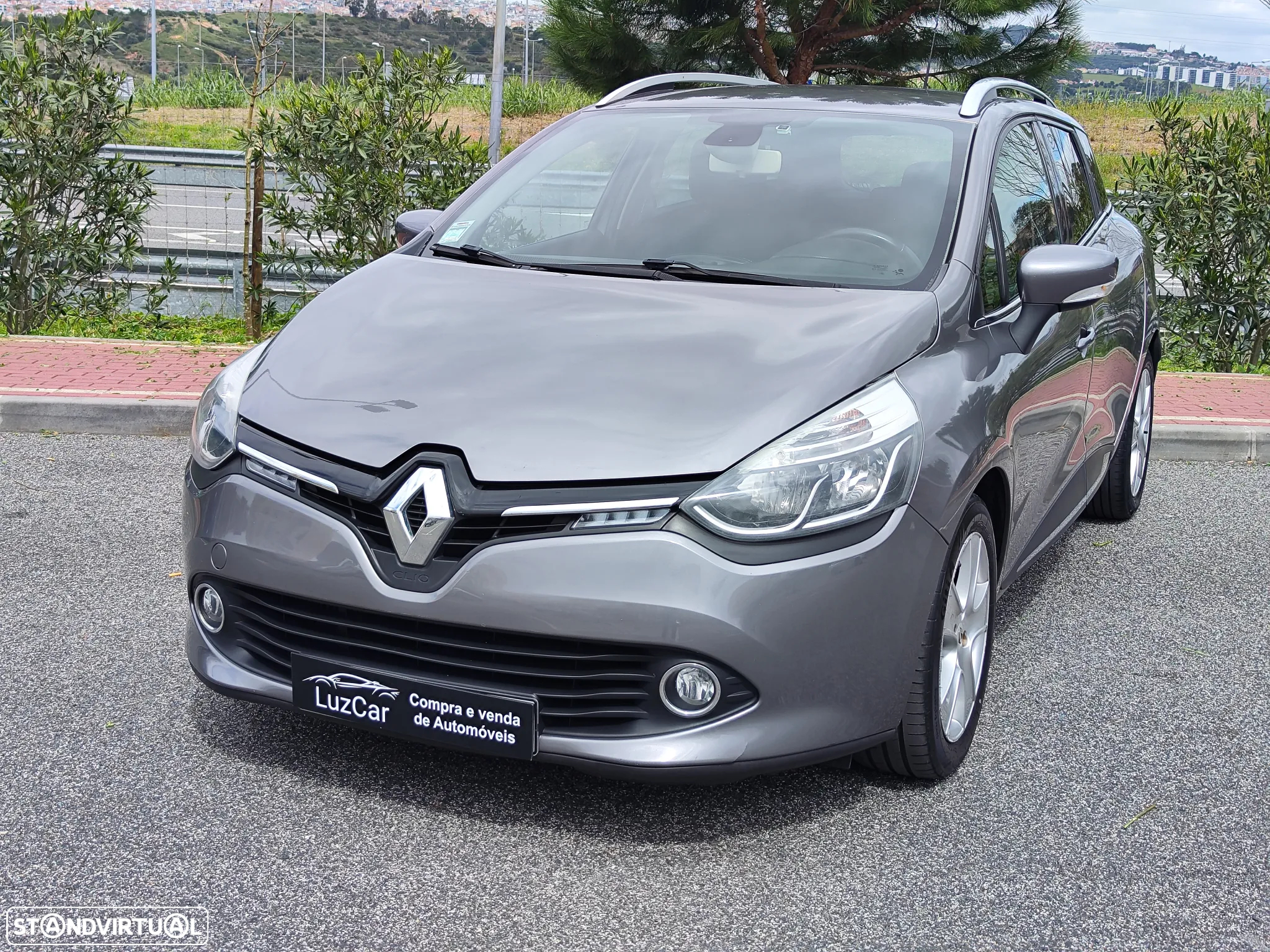 Renault Clio Sport Tourer 1.5 dCi Dynamique S - 2