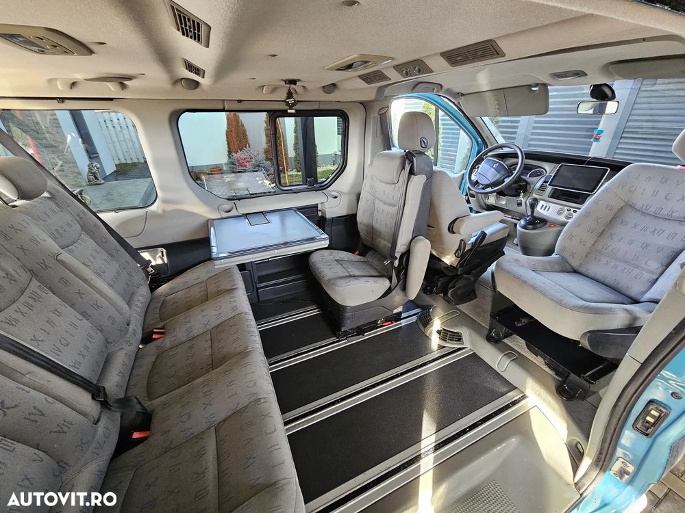 Renault Trafic 2.5 dCi FAP 150 L2H1 Quickshift Komfort - 1