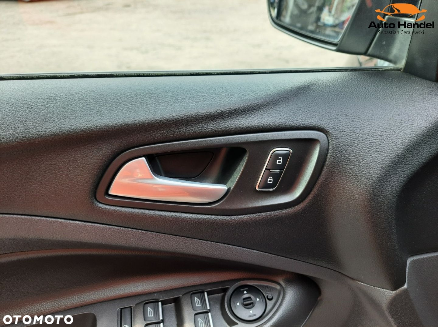 Ford Kuga - 40