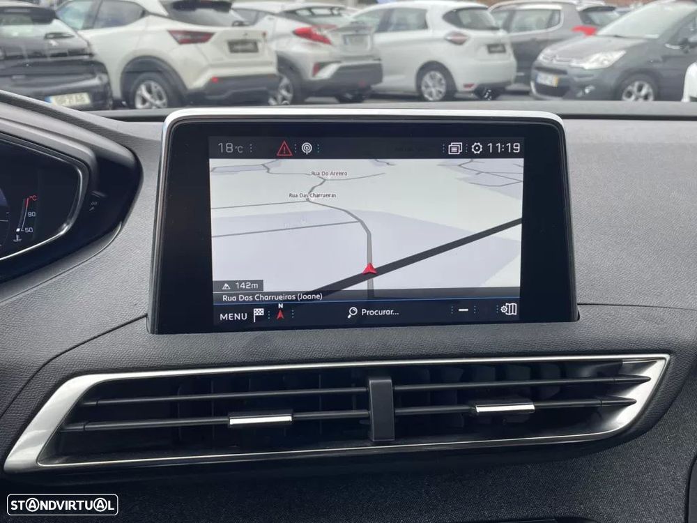 Peugeot 3008 1.2 PureTech Allure Pack EAT8 - 29