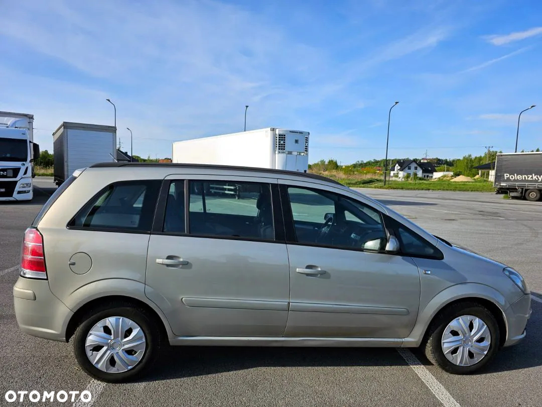 Opel Zafira 1.8 Cosmo - 30