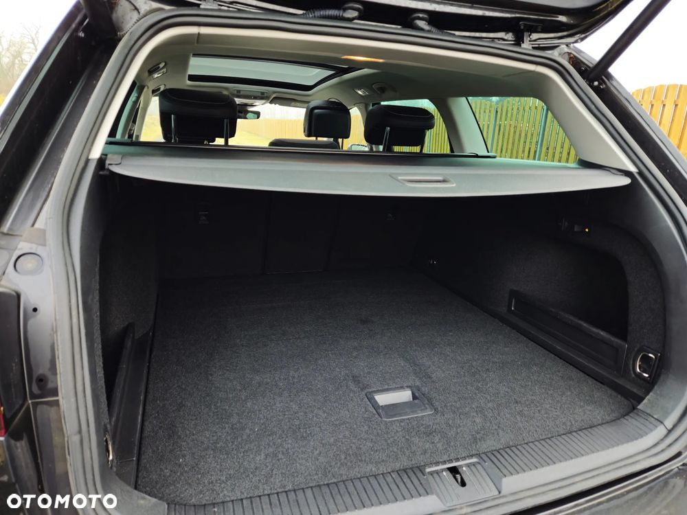 Volkswagen Passat Variant 2.0 TDI SCR DSG Business - 32