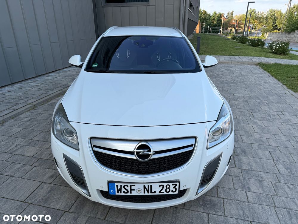 Opel Insignia 2.8 V6 Turbo 4x4 Sports Tourer OPC - 3