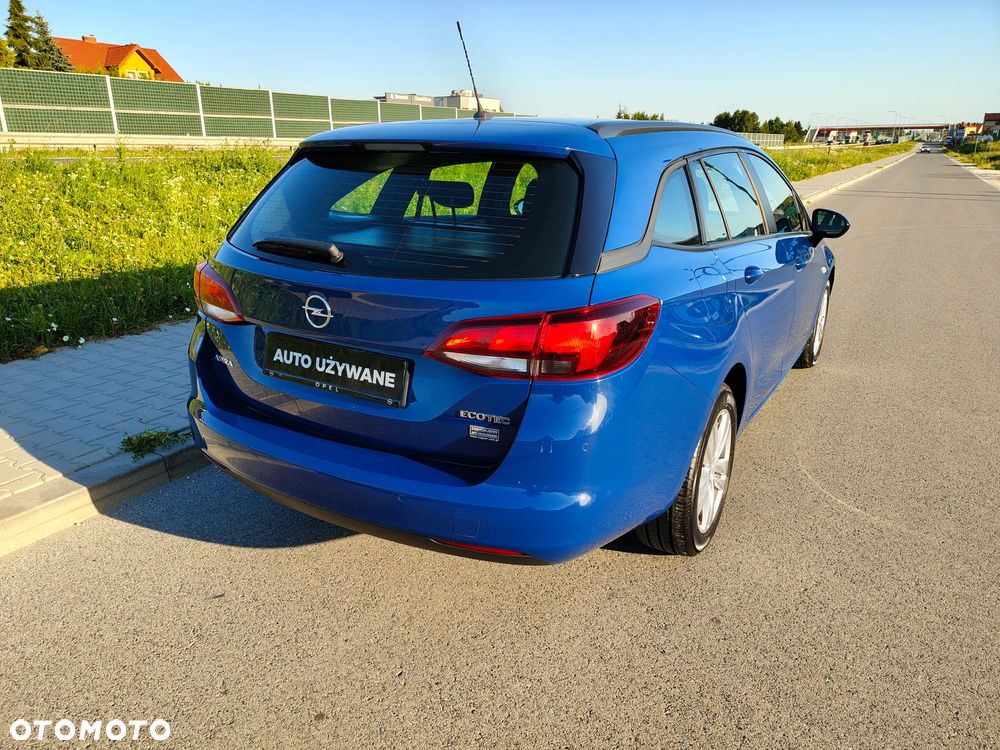 Opel Astra 1.0 T Essentia S&S - 26