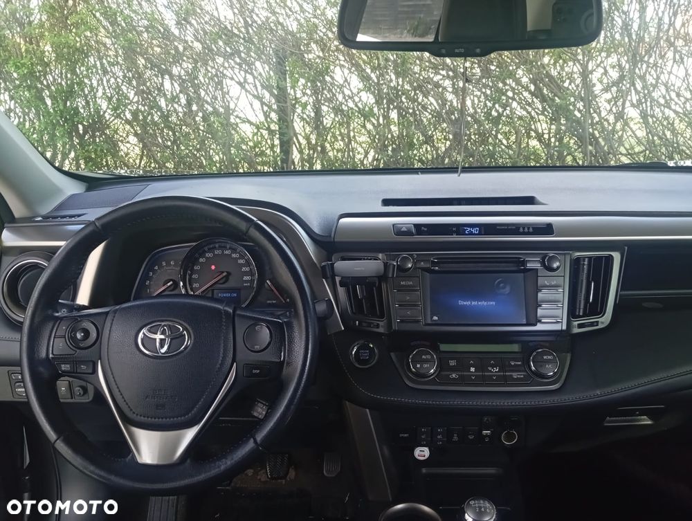Toyota RAV4 2.0 D-4D Prestige - 40