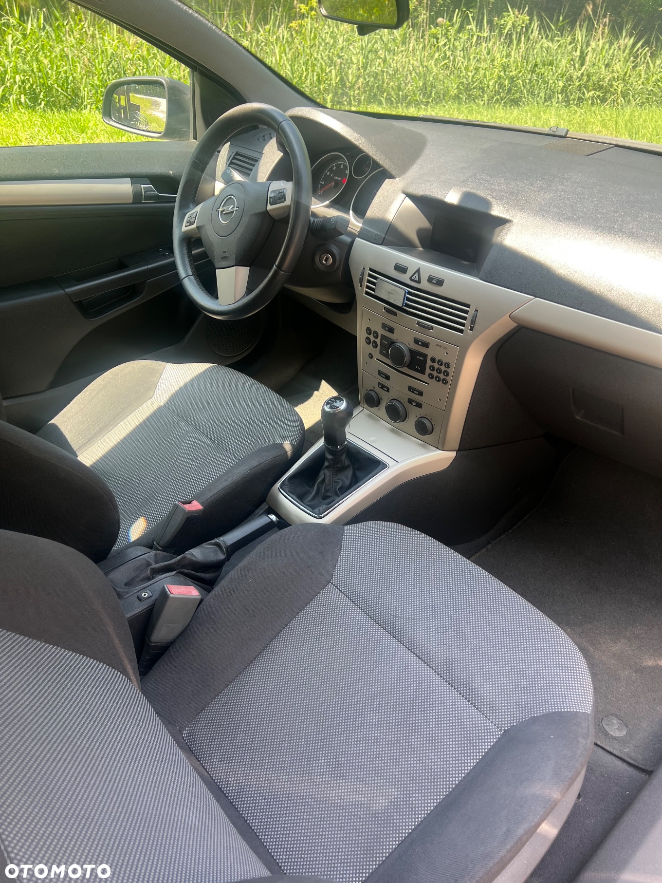 Opel Astra III GTC 1.6 111 - 6