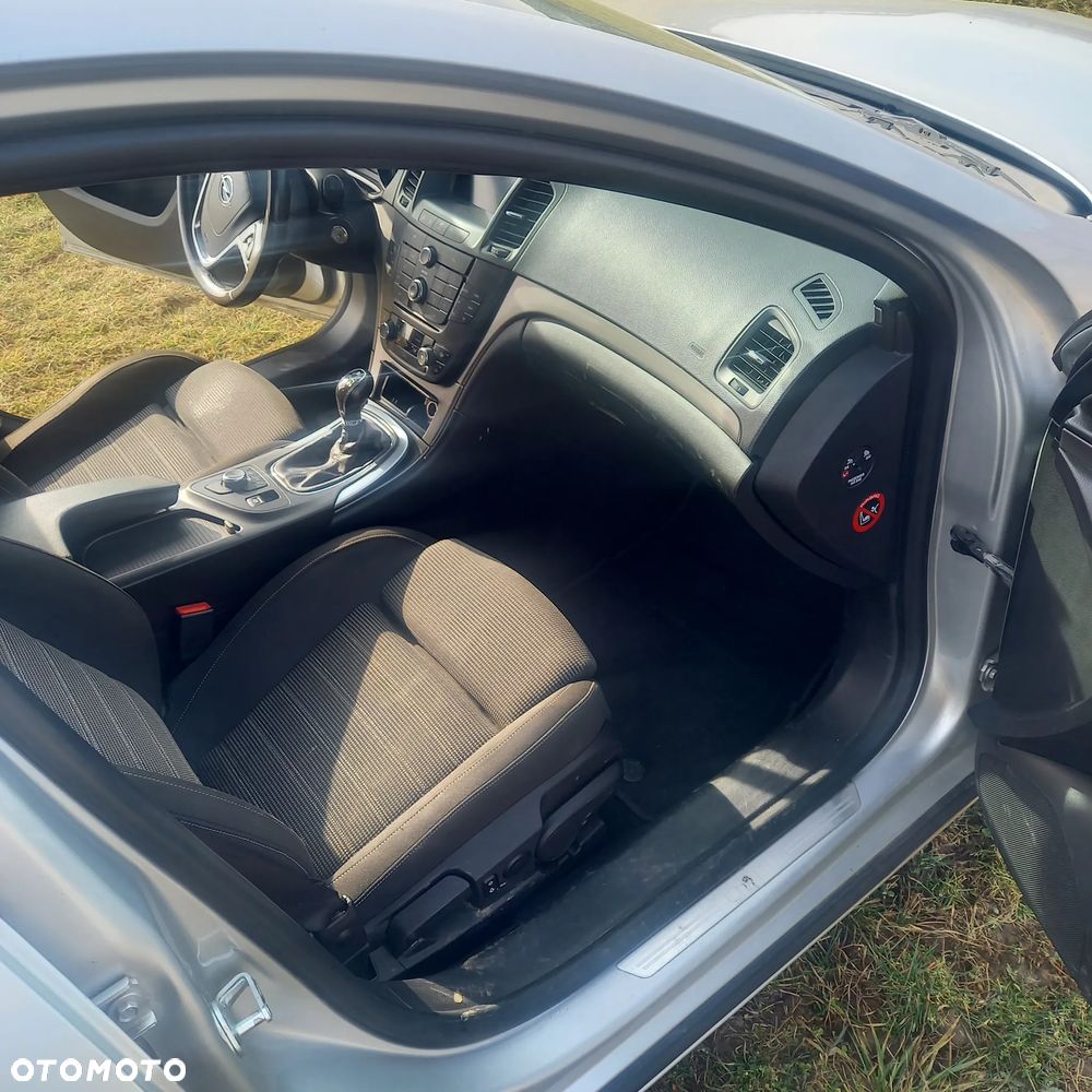 Opel Insignia - 8