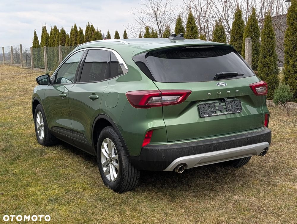 Ford Kuga 1.5 EcoBoost 2x4 Titanium - 4