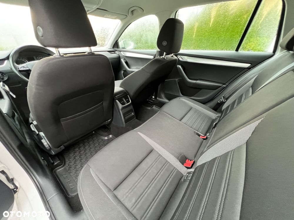 Skoda Octavia 1.6 TDI SCR Ambition - 19