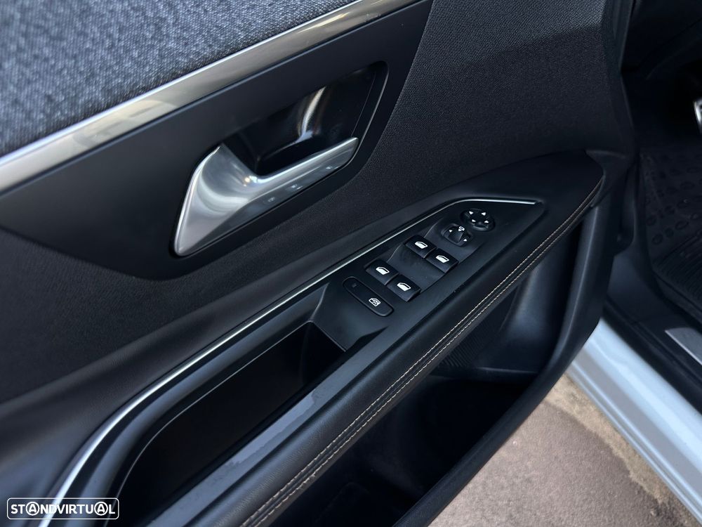 Peugeot 3008 1.5 BlueHDi GT Line EAT8 - 21