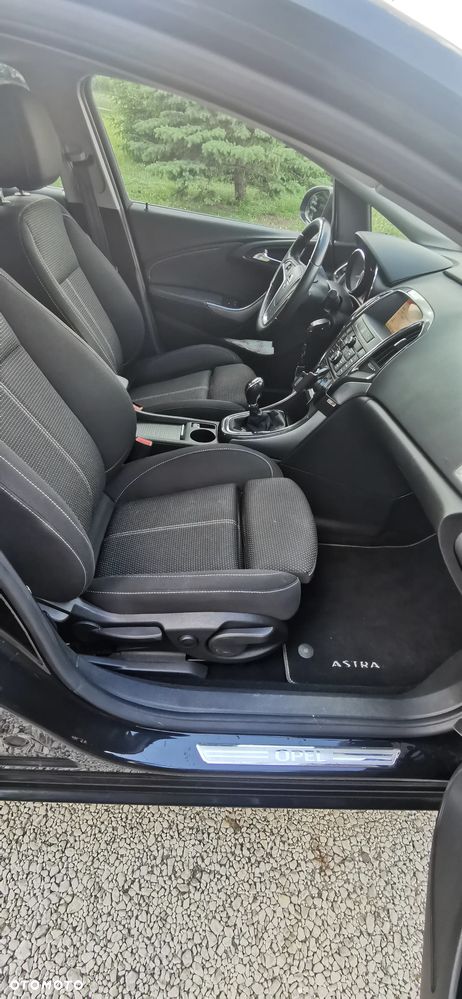 Opel Astra 1.4 Turbo Exklusiv - 9