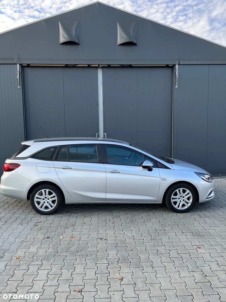 Opel Astra 1.6 CDTI Sport - 12