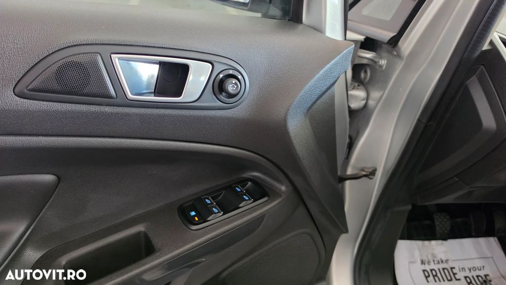 Ford EcoSport - 11
