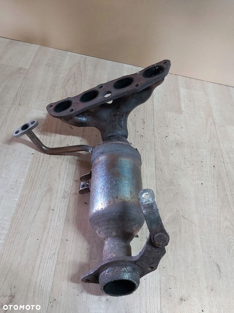 Toyota Yaris III 1,3 1,33 Katalizator kolektor wydechowy Verso - S - 4
