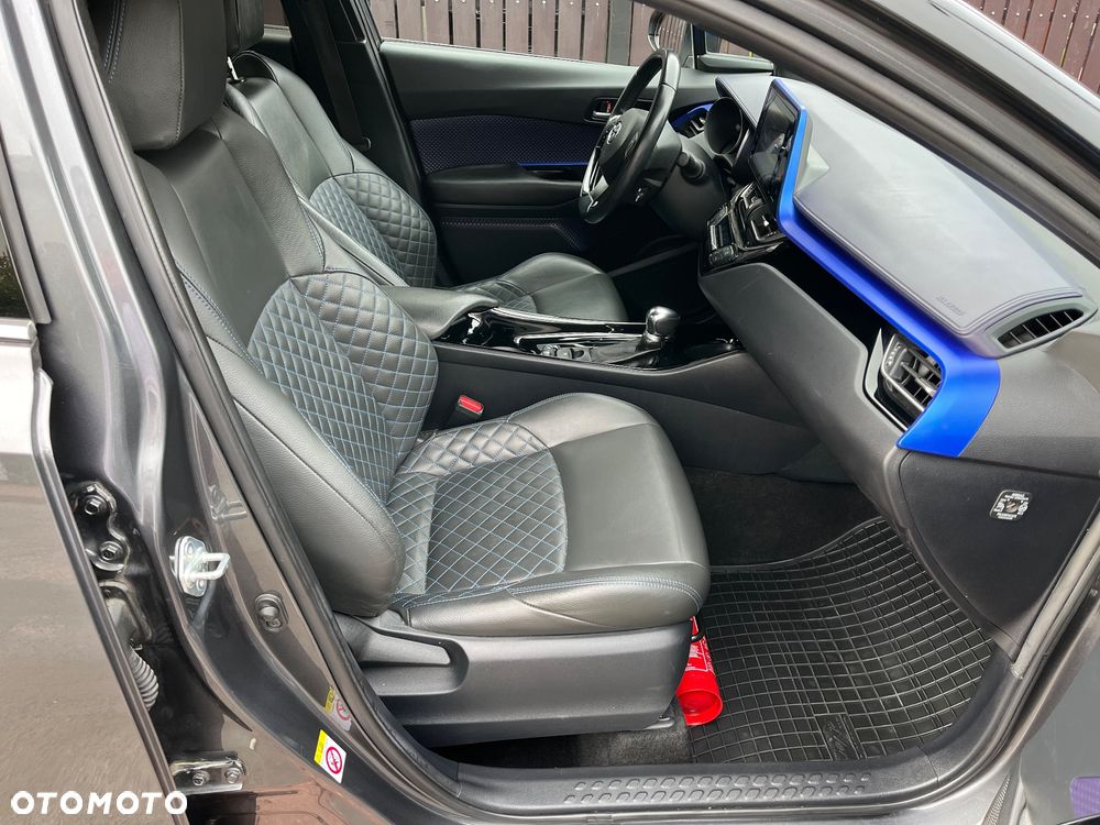 Toyota C-HR Flow - 35