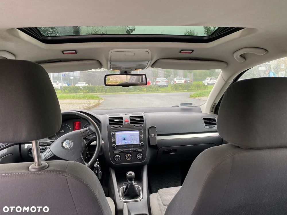 Volkswagen Jetta 2.0 TDI Comfortline - 5