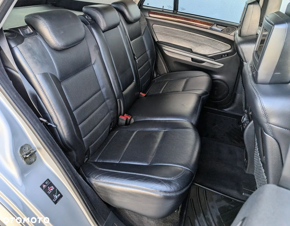 Mercedes-Benz ML 63 AMG 4Matic 7G-TRONIC - 15