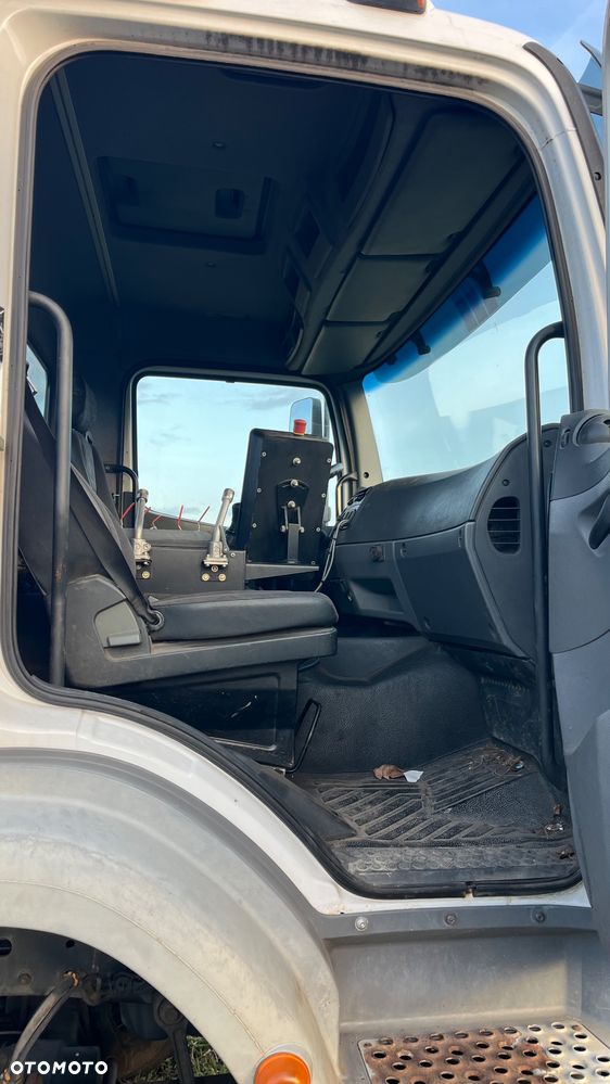 Mercedes-Benz 1828 Axor 4x4 Czołownica 116 tys !!Klima! Rama do zabudowy (Wywrotka Hds Zwyżka Wiertnica) Blokady Mostów Na wał - 11