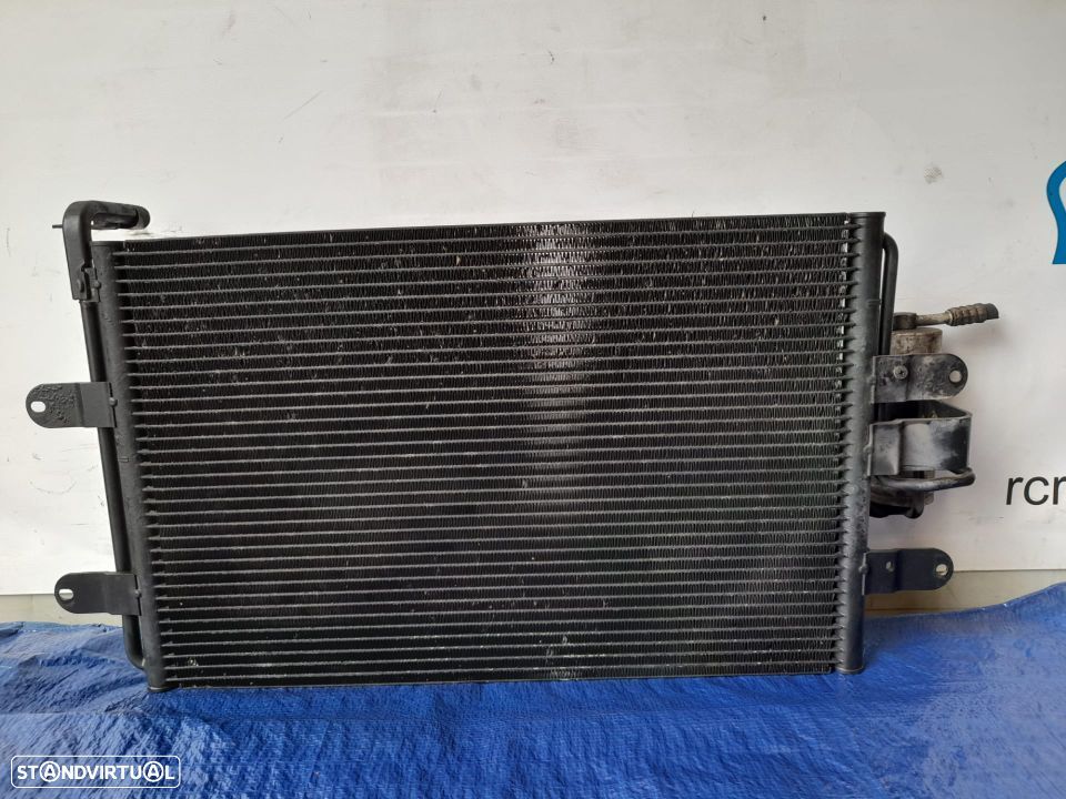 RADIADOR DE AR CONDICIONADO ORIGINAL | REF. 1J0 820 411H | SEAT LEON FR 1M 1.9 TDI 150CV; - 2