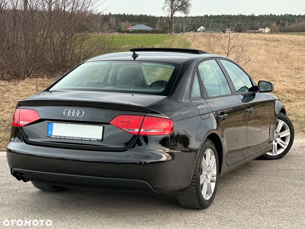 Audi A4 Limousine - 13