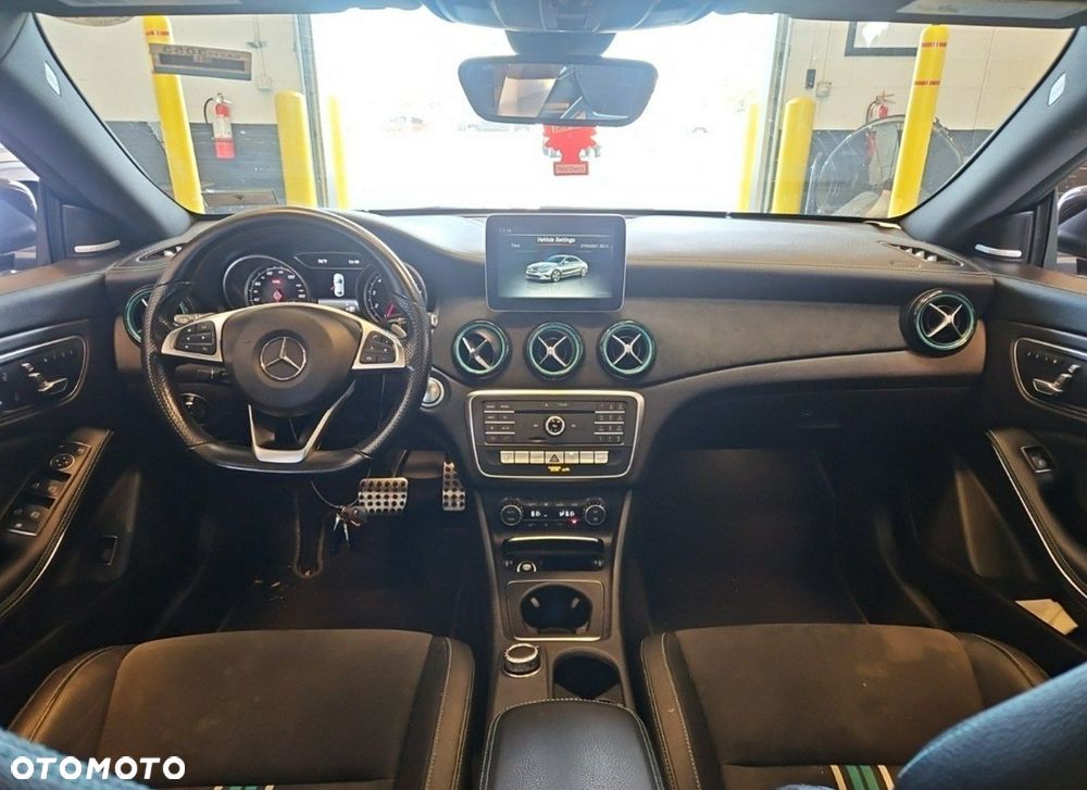 Mercedes-Benz CLA 250 4Matic 7G-DCT AMG Line - 6