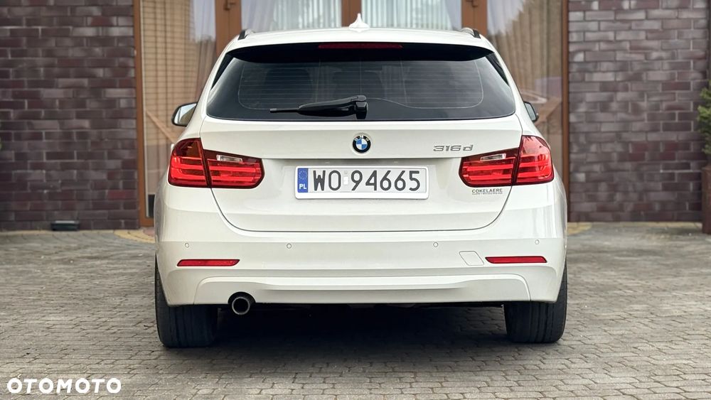 BMW Seria 3 316d Luxury Line EU6 - 19