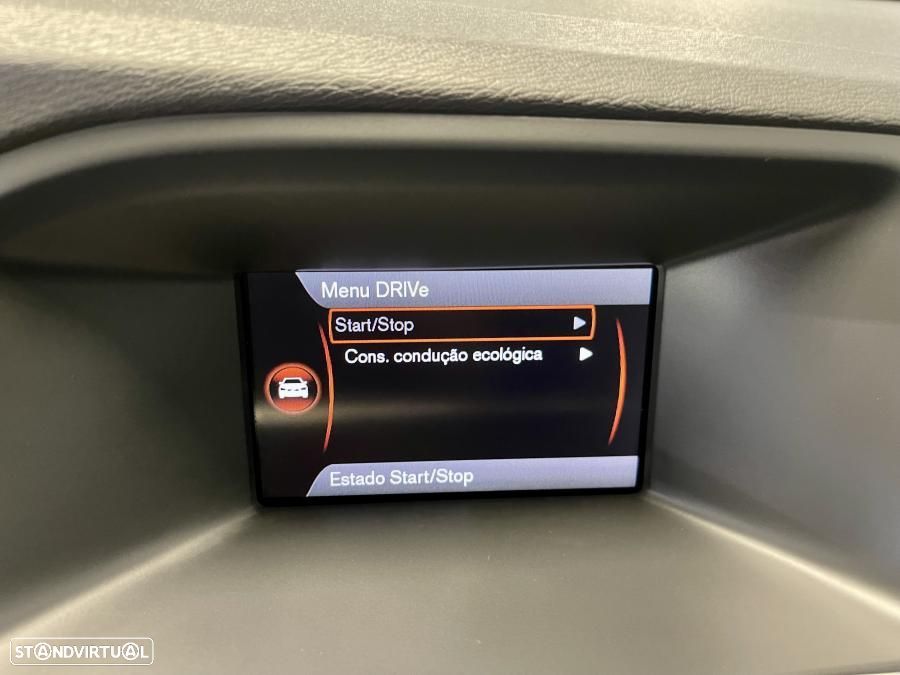 Volvo V60 2.0 D4 Momentum - 18