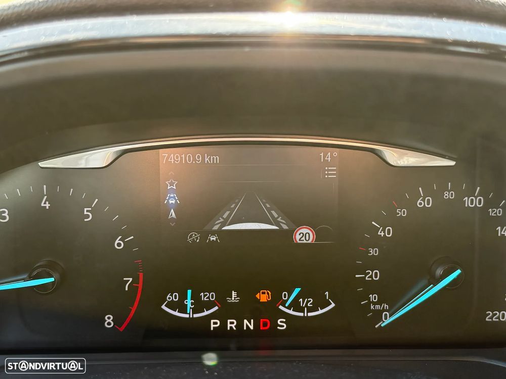 Ford Fiesta 1.0 EcoBoost Powershift Titanium - 11