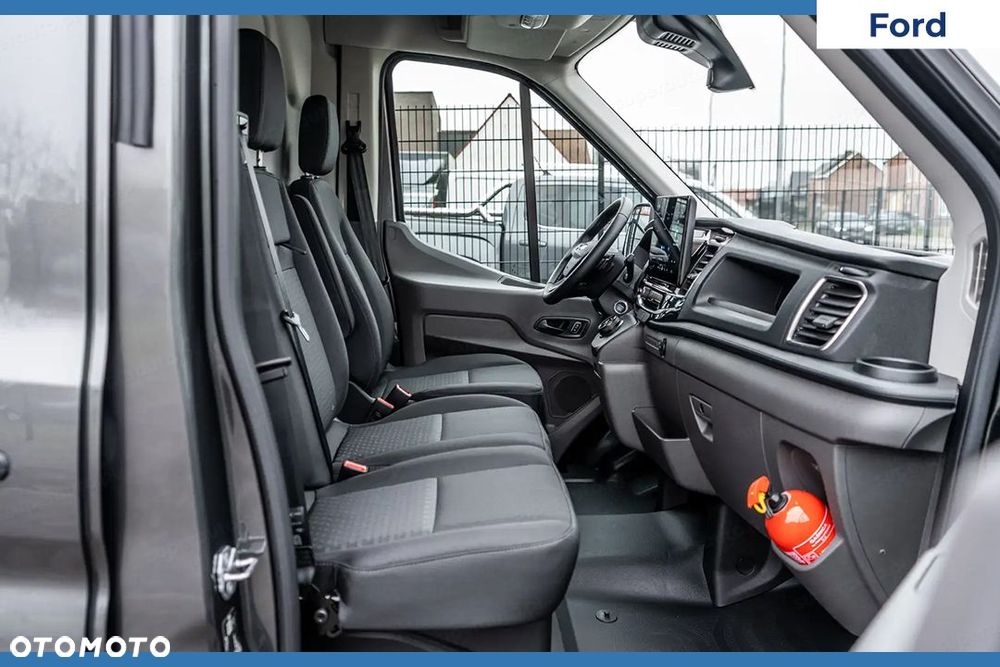 Ford Transit L3H2 Limited 350 A8 2.0 165KM - 6