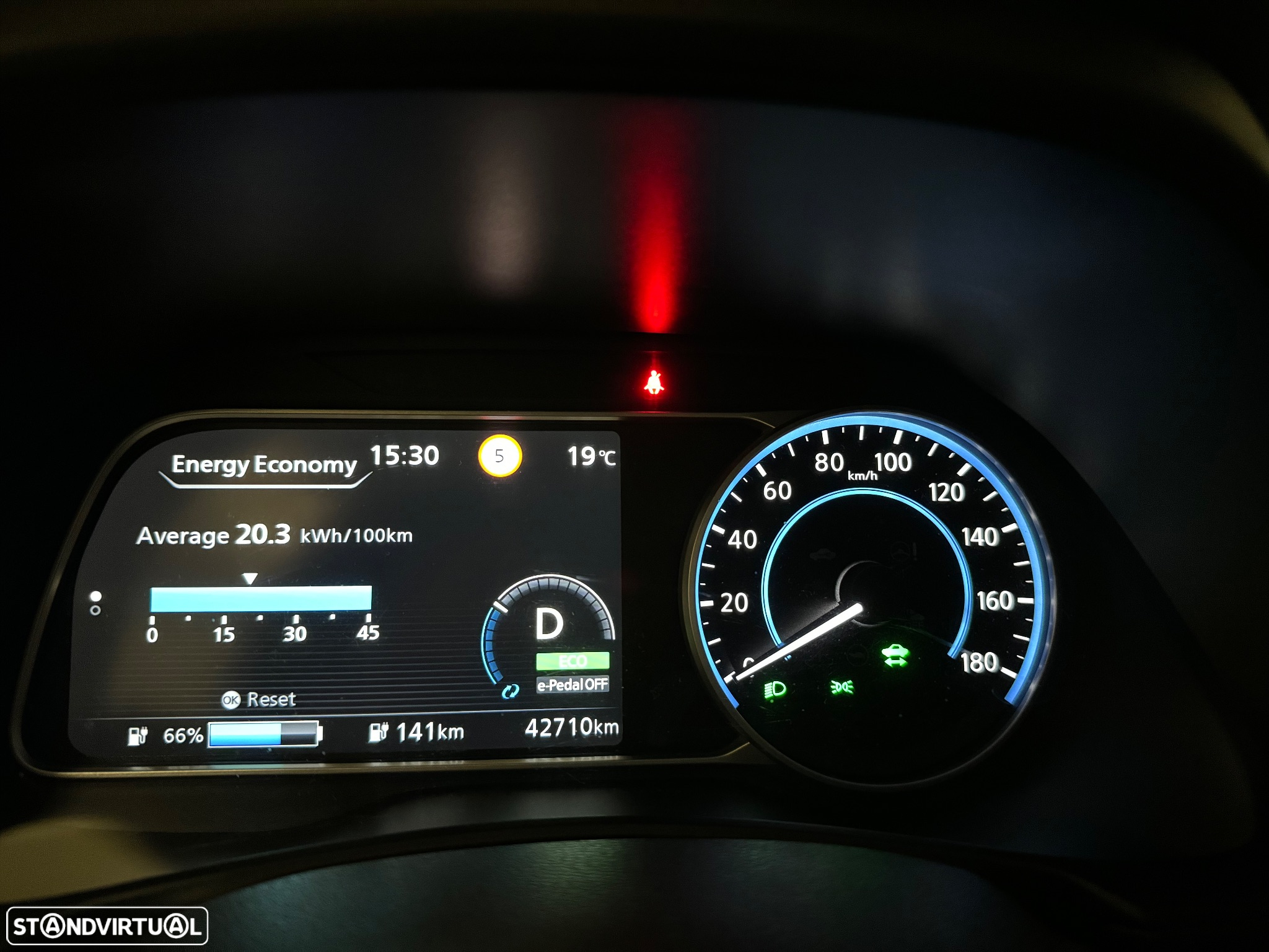 Nissan Leaf N-Connecta Two Tone - 30