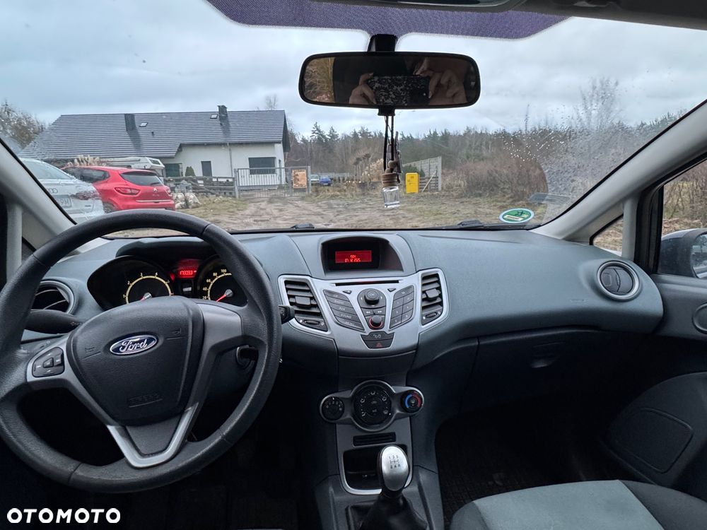 Ford Fiesta - 5