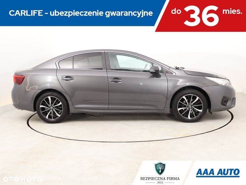 Toyota Avensis - 8