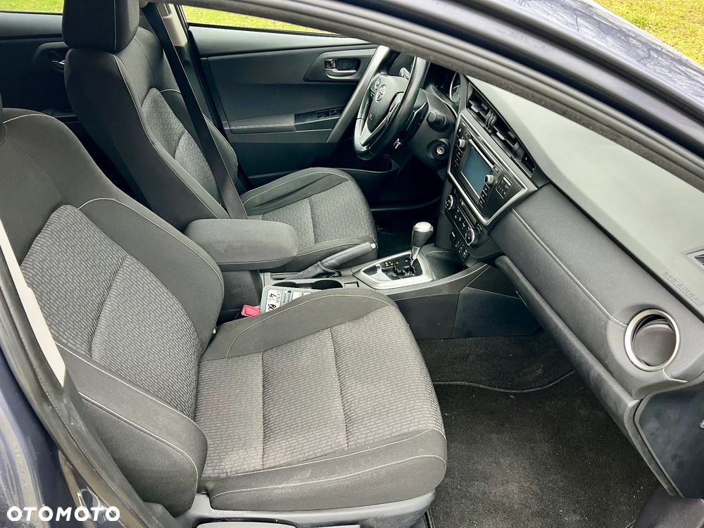 Toyota Auris 1.6 Valvematic Multidrive S Executive - 19