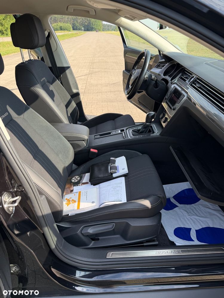Volkswagen Passat Alltrack - 21