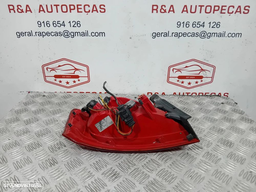 Farolins Direito Audi A5 8T0945095 8T0945096 Original - 10