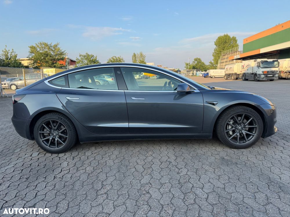Tesla Model 3 Langstreckenbatterie Allradantrieb Dual Motor - 5