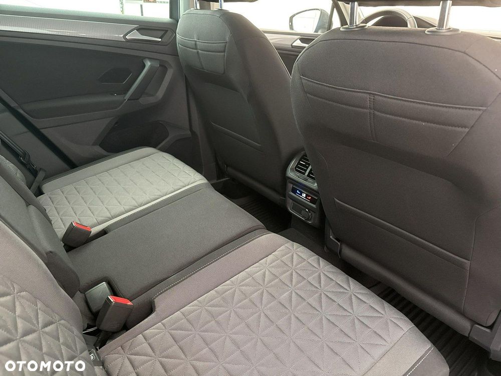 Volkswagen Tiguan - 22