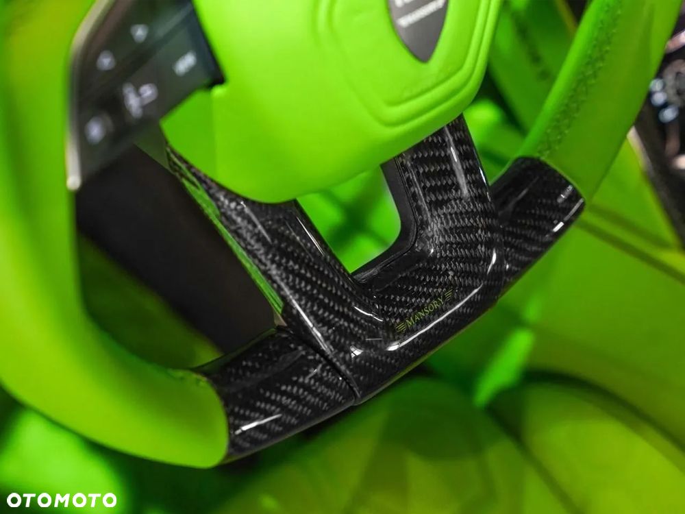 Lamborghini Urus Standard - 34